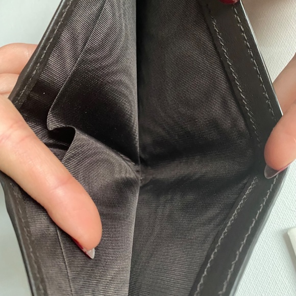 GUCCI Microguccissima Bi-Fold Wallet Dark Brown - Picture 15 of 16